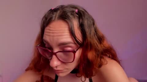 Snapshot of liahilton_ chatting on September 15, 5:42 am lh6 9c online show from September 15, 5:42 am