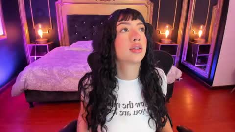 Lia lovet online show from July 6, 7:49 pm