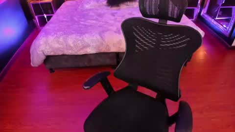 Lia lovet online show from July 16, 9:29 pm