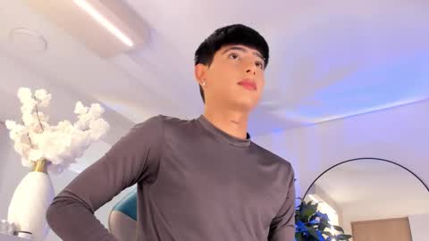 Liam online show from March 6, 6:01 am