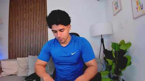 Liam Collins online show from November 11, 11:56 am