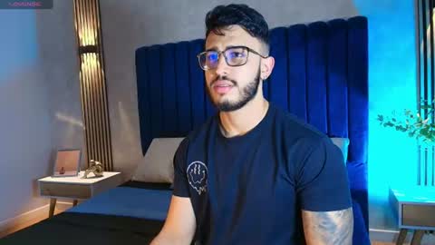 LIAM KLEIN online show from July 23, 11:08 am