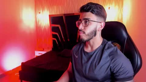 LIAM KLEIN online show from January 13, 11:51 am