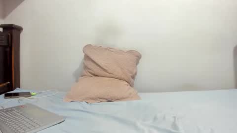 Snapshot of liam_orion chatting on September 21, 4:22 pm LIAM online show from September 21, 4:22 pm