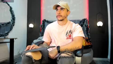 Liam online show from December 22, 10:49 pm