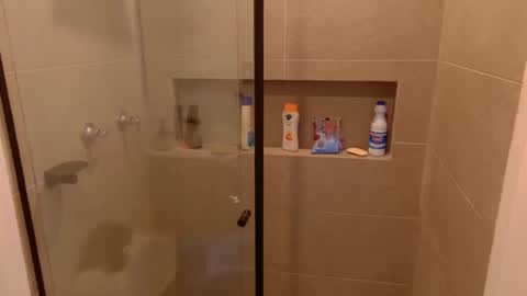 Liam and oliver online show from March 17, 9:09 pm