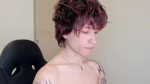 Liam online show from February 20, 7:21 am