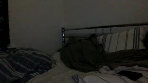 liamj1986 online show from December 18, 8:09 am