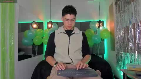 Liam online show from March 16, 1:04 pm