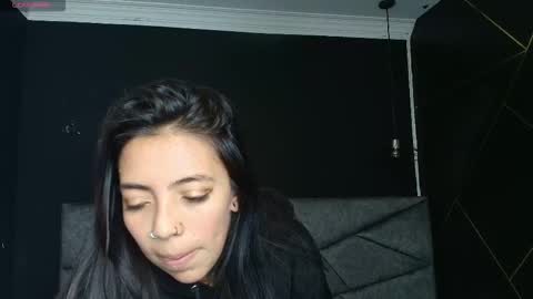 L I A M O N R O E online show from October 26, 12:17 pm