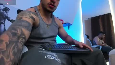liam online show from July 7, 3:08 am