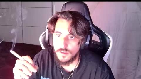 Snapshot of liamriddley chatting on October 15, 3:57 pm liamriddley online show from October 15, 3:57 pm