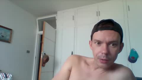 LiamRose online show from May 1, 8:08 am