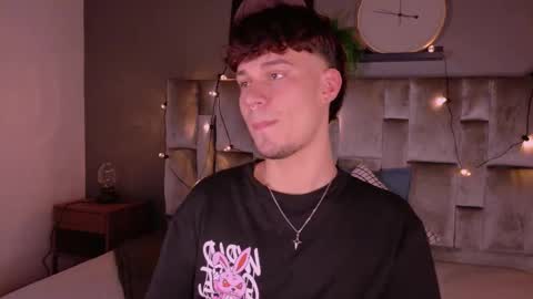 Liam Thunder online show from October 27, 3:17 am