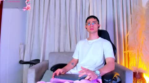 Liam online show from March 15, 5:34 am