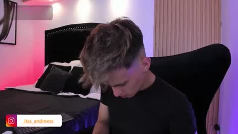 liam online show from July 27, 4:32 am