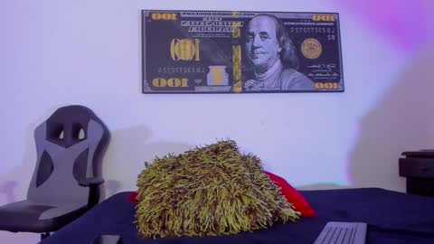    online show from February 11, 12:36 pm