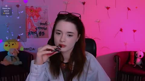 Little Liana  online show from May 5, 7:08 pm