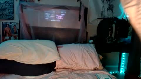 lianasissyslut online show from January 27, 7:45 am