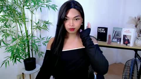 CALL ME LIANNA online show from June 19, 8:37 pm
