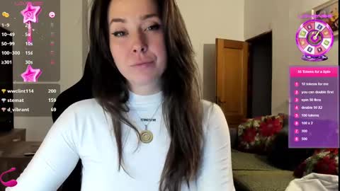 Snapshot of liaquinn chatting on February 18, 4:03 pm LiaQuinn online show from February 18, 4:03 pm