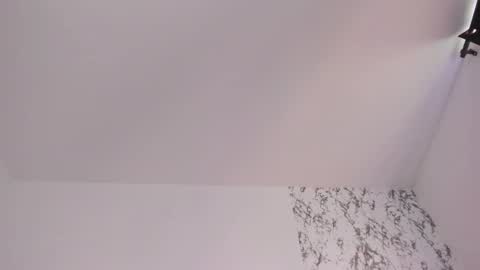 liaross online show from March 14, 4:33 pm