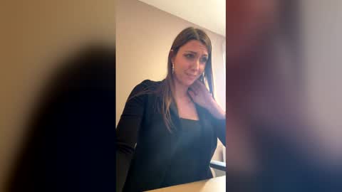 Lib ertine32 online show from March 9, 11:26 am