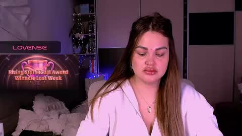 libra_mia online show from May 3, 5:24 am