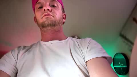 Jordan  Mitchell online show from November 7, 9:34 am