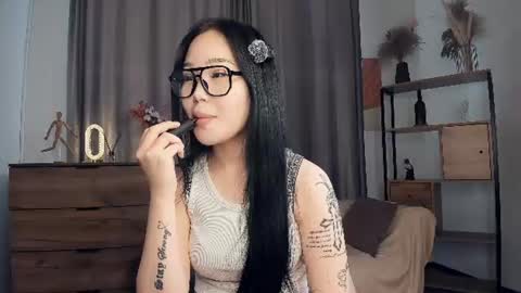Melissa online show from July 16, 8:28 am