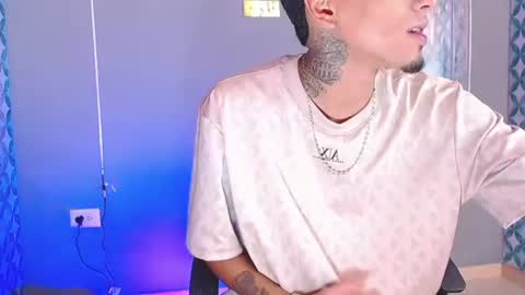 Daniel online show from August 3, 8:37 pm