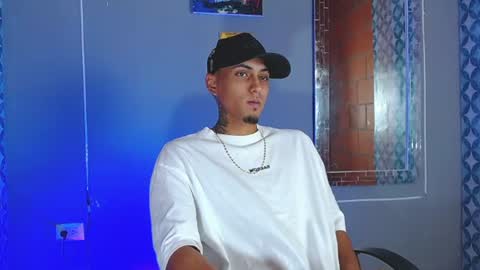 Daniel online show from August 4, 8:38 pm
