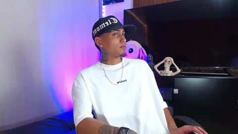 Daniel online show from December 3, 11:48 pm