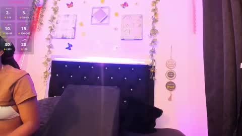 Snapshot of liilly_taylor1 chatting on September 8, 11:04 pm liilly_taylor1 online show from September 8, 11:04 pm