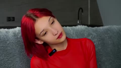 Emi online show from September 29, 2:27 pm