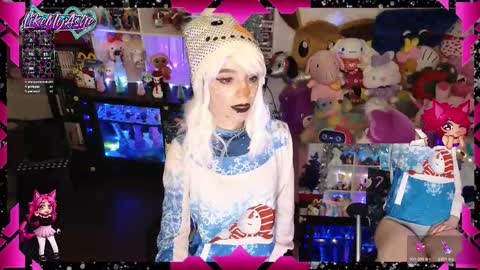 LikeMyAshe online show from December 19, 6:42 am