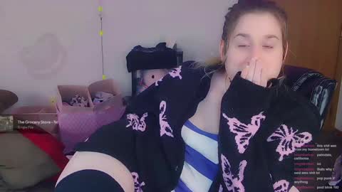 Lil Alison Heart online show from December 6, 2:33 pm