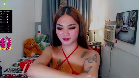 LILY online show from February 7, 9:04 pm