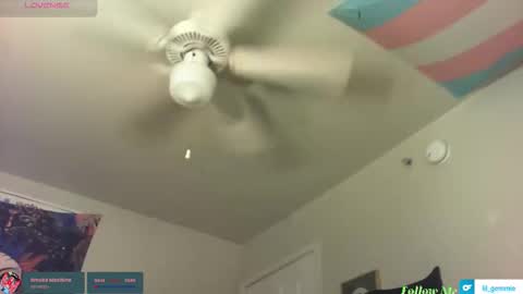 lil gemmie online show from October 11, 12:37 am