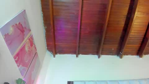 Hanna online show from November 17, 7:38 pm