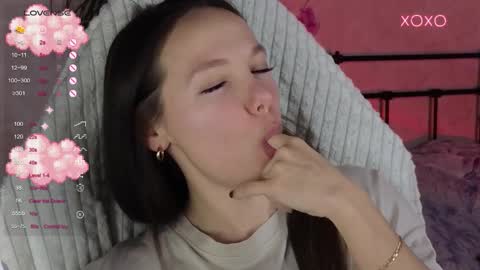 little moon online show from January 15, 9:45 pm