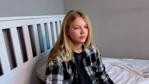 Emma online show from May 1, 12:26 am