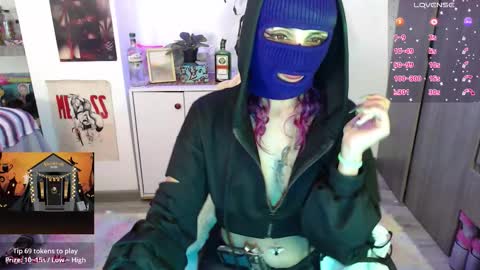 Snapshot of lila_bratz chatting on October 7, 12:17 am Lila online show from October 7, 12:17 am