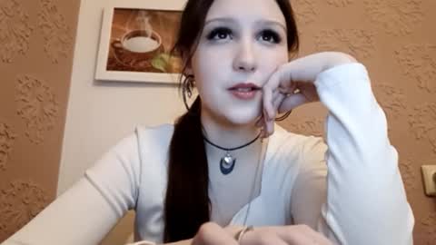 lilaheckenberg online show from March 10, 3:49 pm