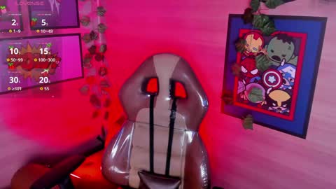 Lila online show from May 6, 12:33 pm