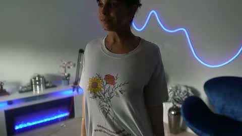 Rebecca online show from August 3, 5:41 pm