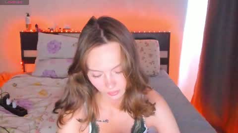lilemma19 online show from June 24, 6:31 am