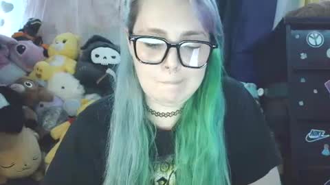 Snapshot of lilemmy1999 chatting on September 22, 10:47 pm emily ryanson online show from September 22, 10:47 pm