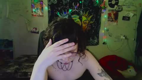 Lil online show from July 9, 1:26 pm