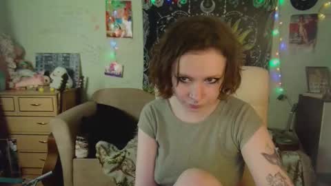 Lil online show from October 2, 2:49 pm